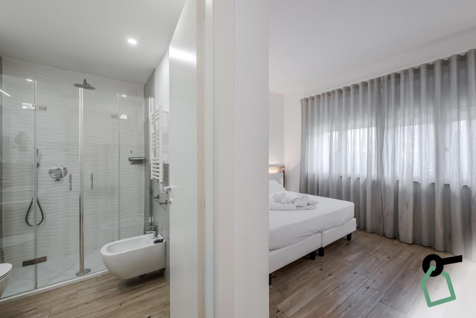 Hotiday Room Collection - Тирения Екстериор снимка